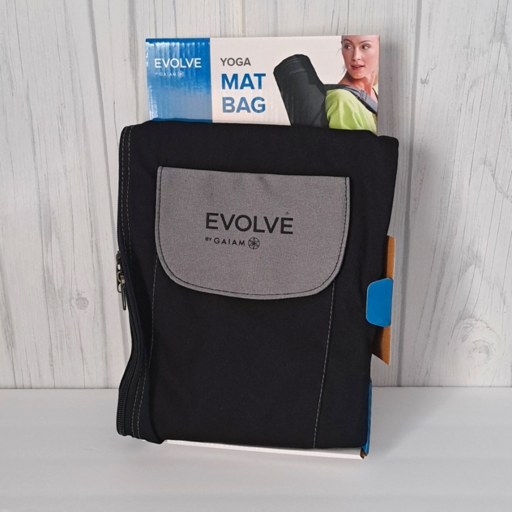 Evolve by Gaiam Yoga Mat Bag Black & Grey with Shoulder Strap Storage *NEW*
